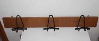 perchero de madera vintage