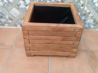 Jardinera cuadrada