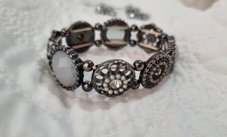 Conjunto de Pendientes y Pulsera