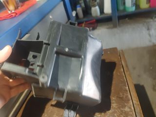 Caja batería honda CBR 600f CBR 1000f