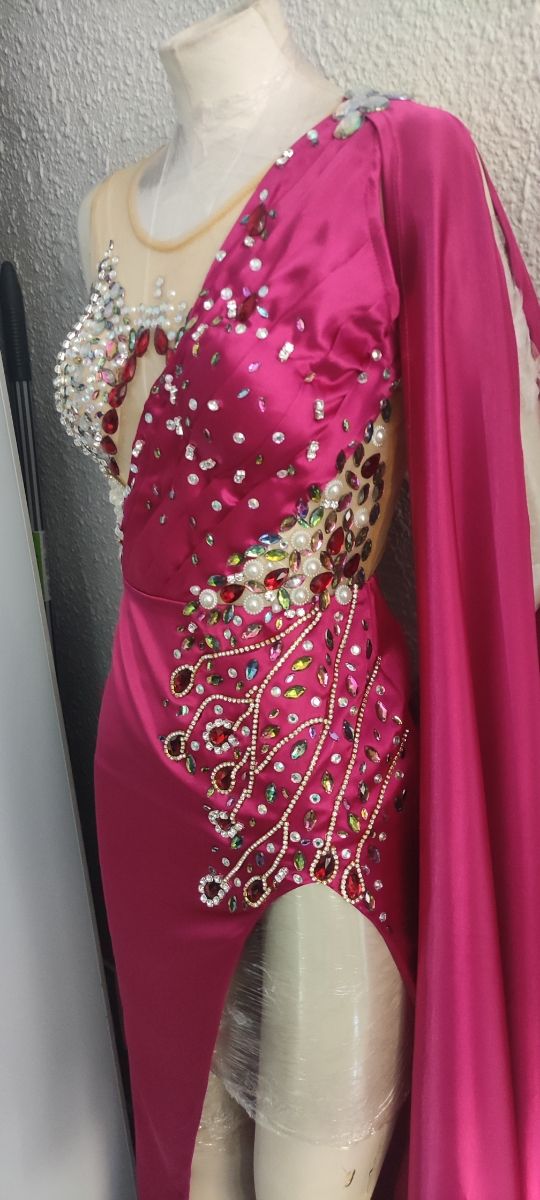 Vestidos de fiesta y bodas gitanas galas