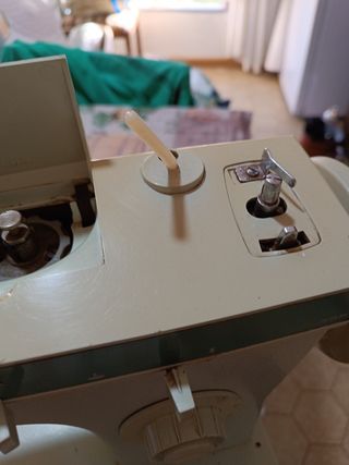 Maquina de coser Singer