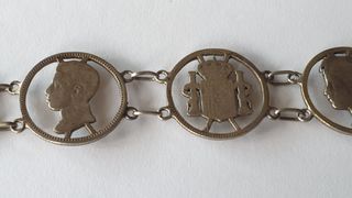 Pulsera de plata histórica.