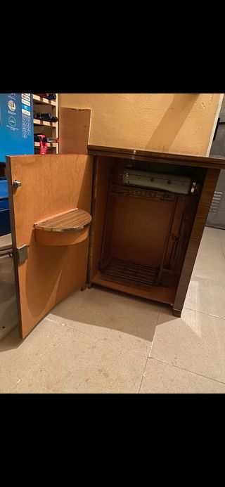 Maquina de coser REFREY