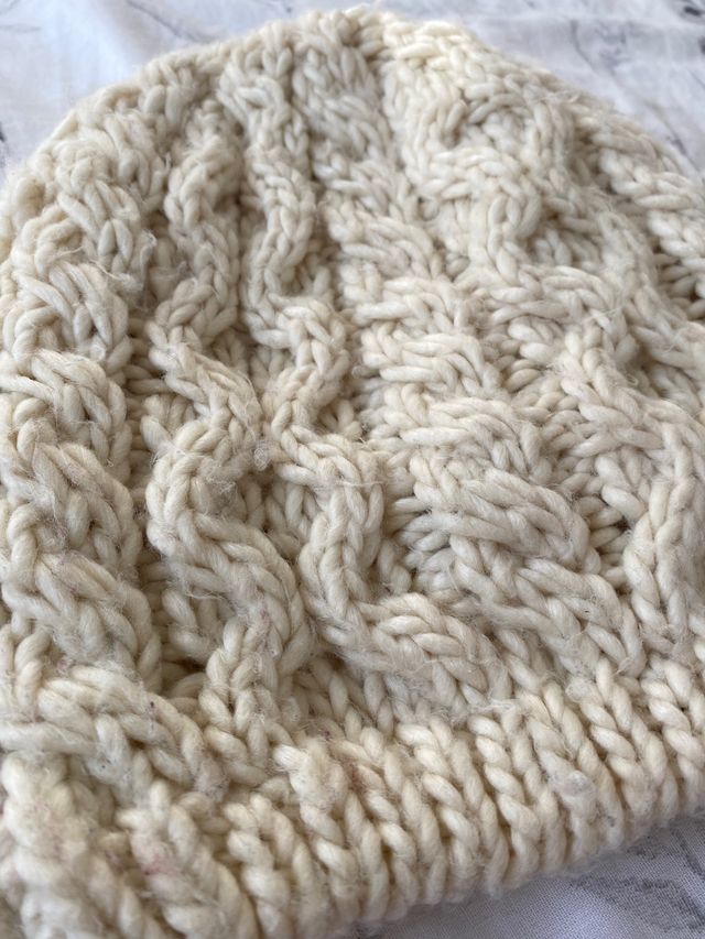 Gorro Stradivarius lana gruesa mujer