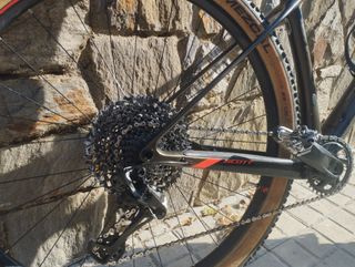 Scott Scale 910 Talla M. Bici montaña carbono