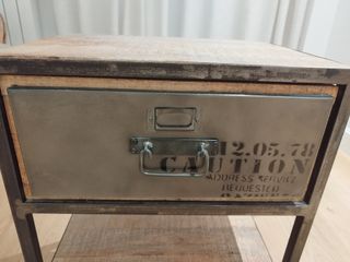 Comodino di manifattura Maison du Monde