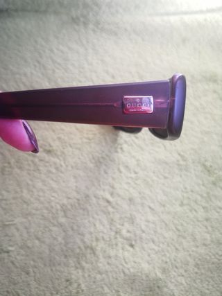 Gafas Gucci.