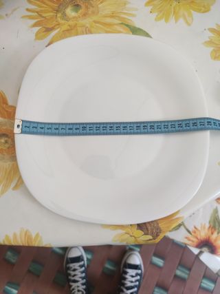 Piatti piani colore bianco lucido