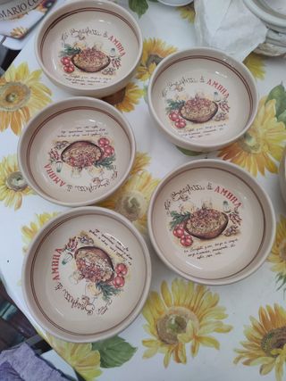 6 piatti con scritta