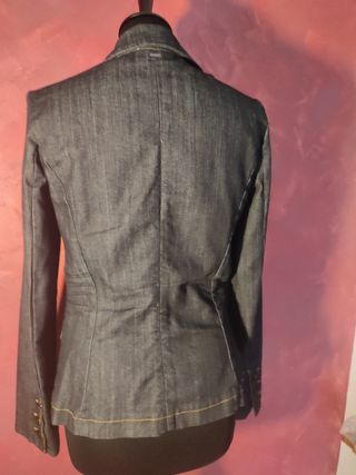 Elegante Chaqueta JEANS MNG 38