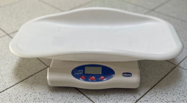 Bilancia Chicco ( pesa neonato) 
