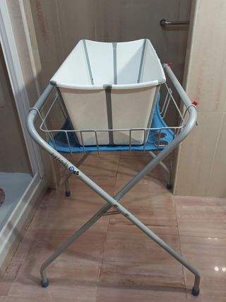 SOPORTE DE BAÑERA O CAMBIADOR PLEGABLE