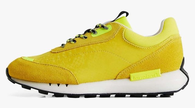 Zapatillas deporte desigual núm 38