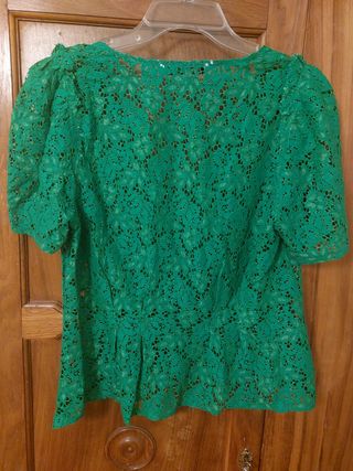 Blusa manga farol encaje verde ZARA M