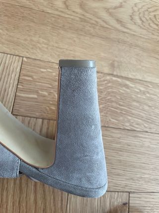 sandali con plateaux scamosciati