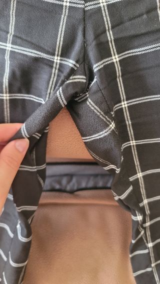 Pantalón chino cuadros Zara