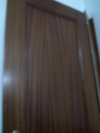 Puerta madera Sapelly Uniarte ciega "a izquierdas"