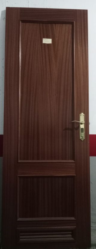 Puerta madera Sapelly Uniarte ciega "a izquierdas"