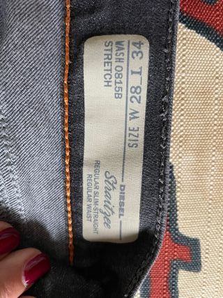 Pantalón vaquero gris Diésel