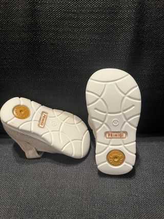 Scarpe bimbo Primigi taglia 18-nuove