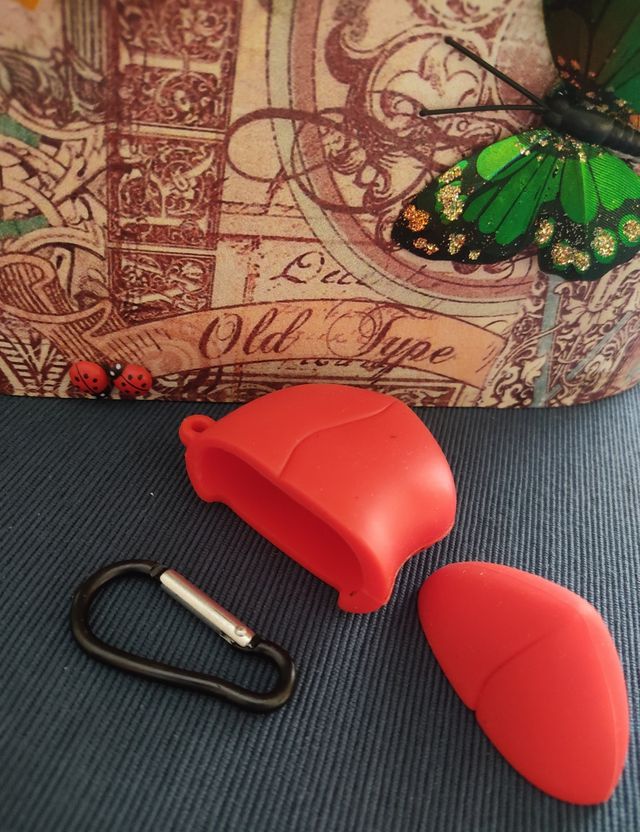 Funda AirPods 1/2 diseño de labios 3D 💋
