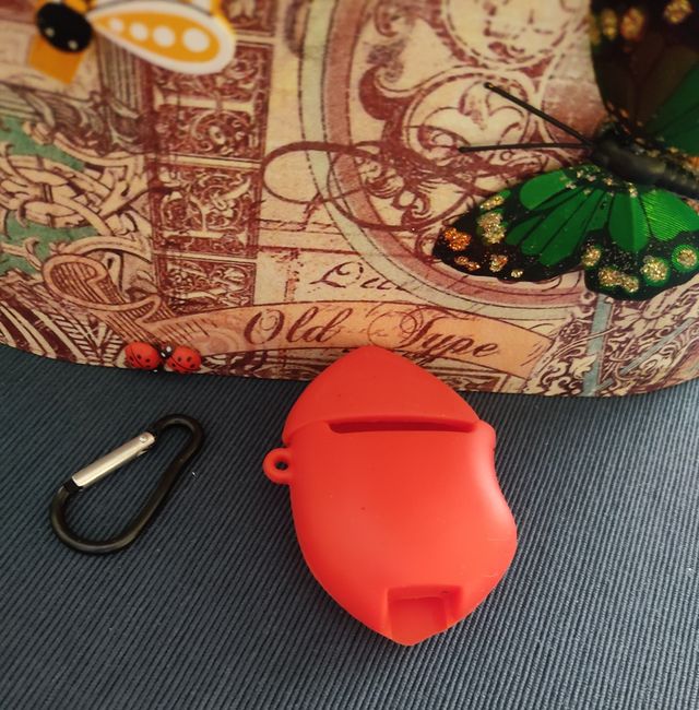 Funda AirPods 1/2 diseño de labios 3D 💋