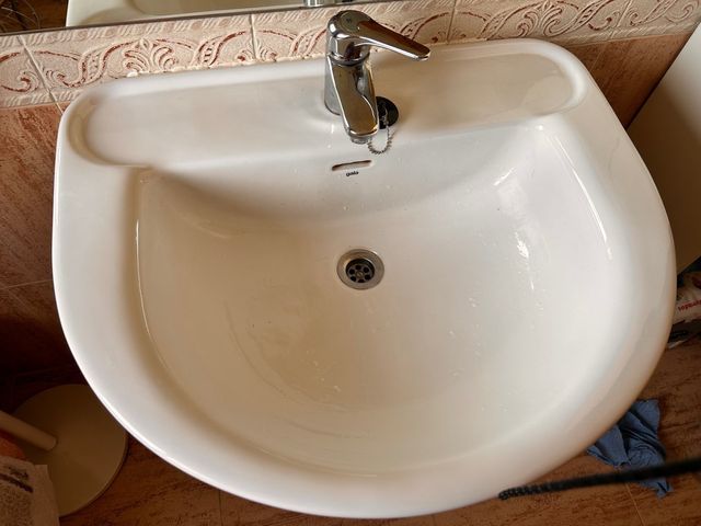 Lavabo y peana Gala