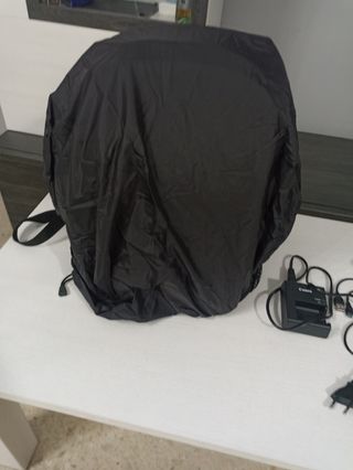 Cámara de fotos Canon EOS 4000D