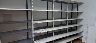 estanterías, mostradores, vitrinas, expositores