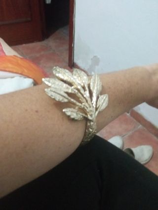 Pulsera brazalete de acero