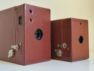2 box cámeras Kodak Rainbow Hawk-Eye No. 2 (1930)