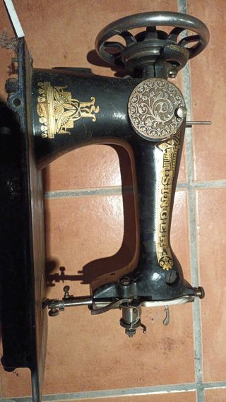 Máquina de coser Singer 1878