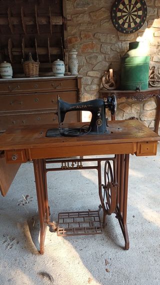 Máquina de coser completa Alfa
