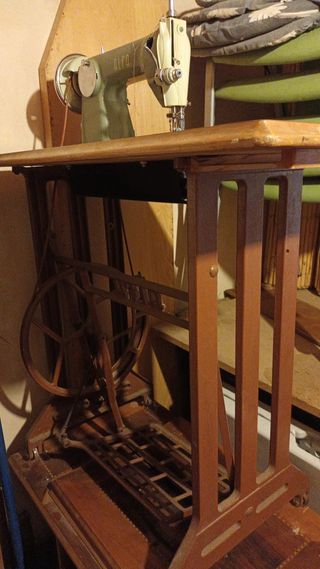 Máquina de coser completa Alfa