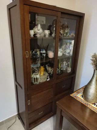 Vendo comedor madera