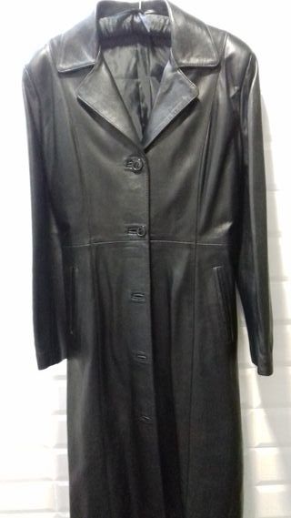 Abrigo largo negro de cuero auténtico