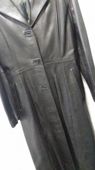 Abrigo largo negro de cuero auténtico