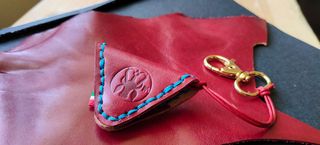 Portachiavi plettri chitarra e sacchetto medievale