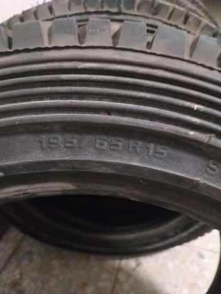 Pirelli PZero T4