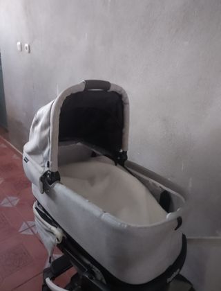 Carro,capazo, maxi-cosi, base Isofix (peg perego)
