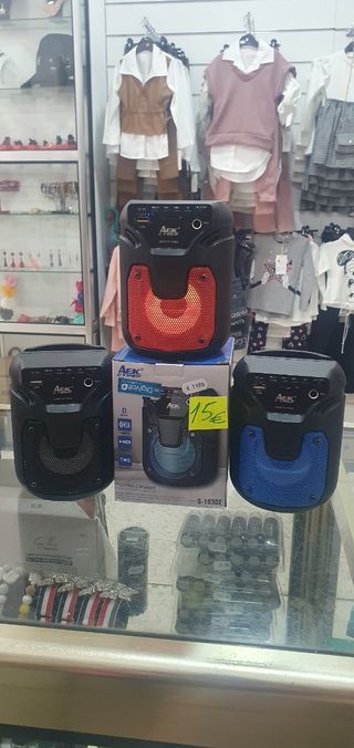 Altavoz con Bluetooth y radio usb