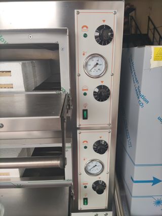 HORNO DE PIZZAS DOBLE ELÉCTRICO