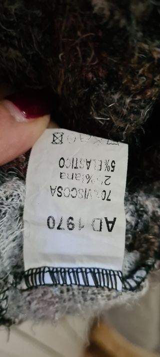 dolcevita di lana invernale spalle cadenti