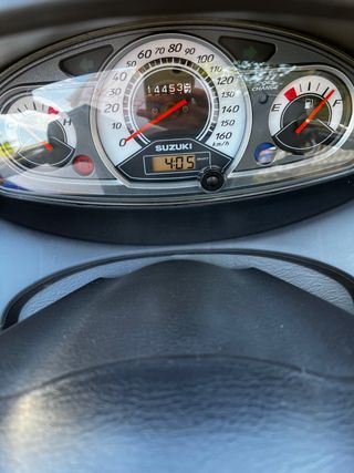 suzuki burgman 200