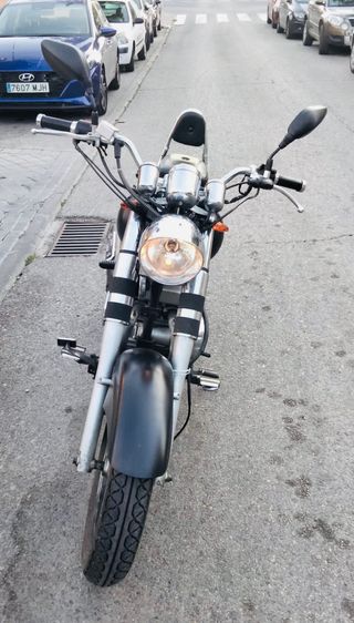 Moto Dorton Cheyenne de 250cc.