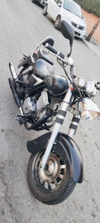 Moto Dorton Cheyenne de 250cc.