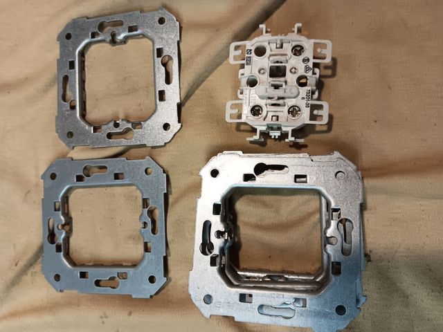 Conmutador serie 73 Simon.