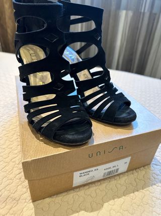 Sandalias Unisa