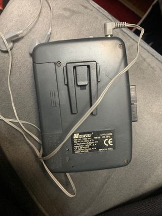 CASSETTA WALKMAN VINTAGE NEVIR